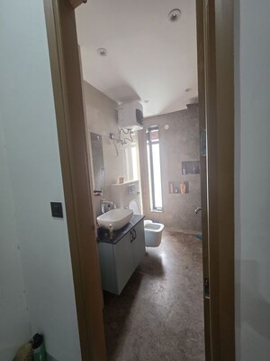 Furnished Amenities in 3 BHK Builder Floor at Sector 57 – for Rent
