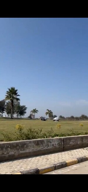  Plot For Sale in Supertech Golf Country Plots, Sector 22b Yamuna Expressway