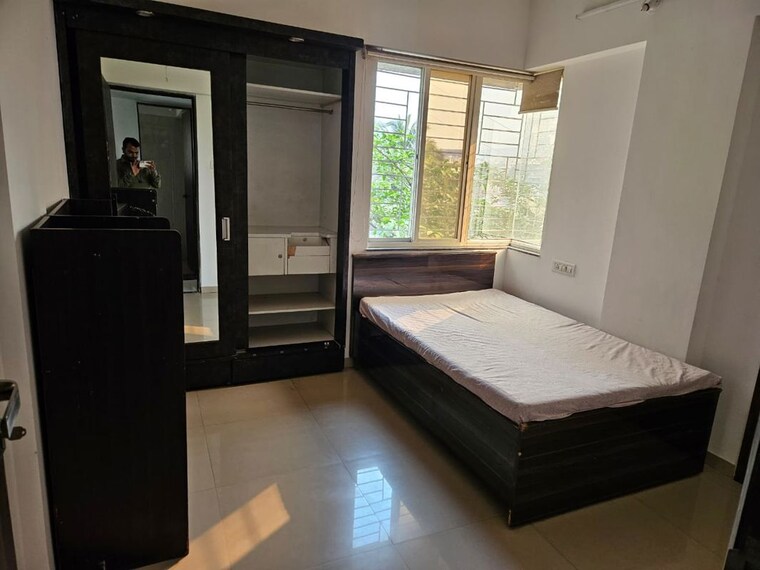 Room, vadgaon budruk 2.5 Bedroom 1200 Sq.Ft. Apartment In Vadgaon Budruk Pune 10742458
