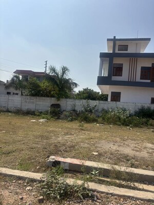  Plot For Sale in Maruti Kunj