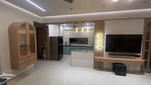 Room in 3 BHK Apartment at Vaishnodevi Circle – for Rent