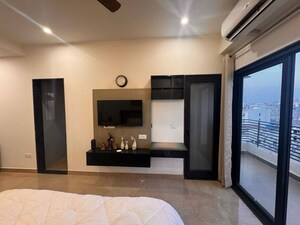 Room in 3 BHK Builder Floor at JMS The Nation, Sector 95 – for Sale