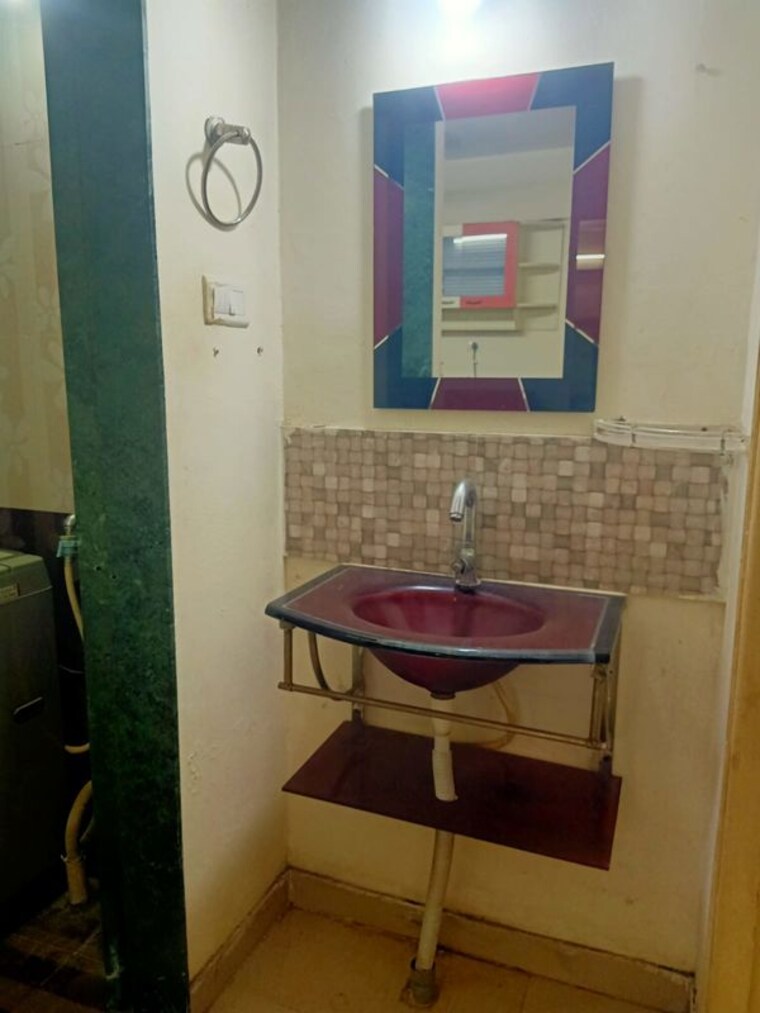 Bathroom, bunty-mayur-kilbil 2 Bedroom 732 Sq.Ft. Apartment In Dhanori Pune 10742498