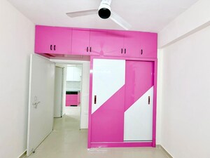 Room in 3 BHK Apartment at Conscient Habitat 102, Sector 102 – for Rent