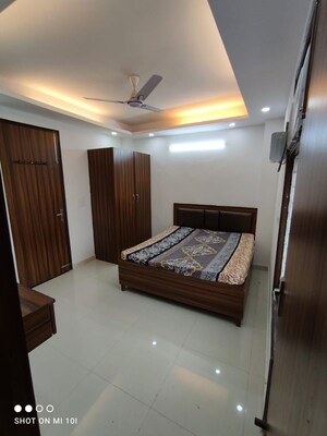 1 BHK Builder Floor For Rent in Sector 27