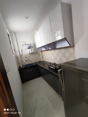 Kitchen in 1 BHK Builder Floor at Sector 27 – for Rent