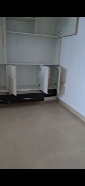 Room in 3 BHK Apartment at UPAVP Vrindavan Yojana, Vrindavan Yojna – for Rent