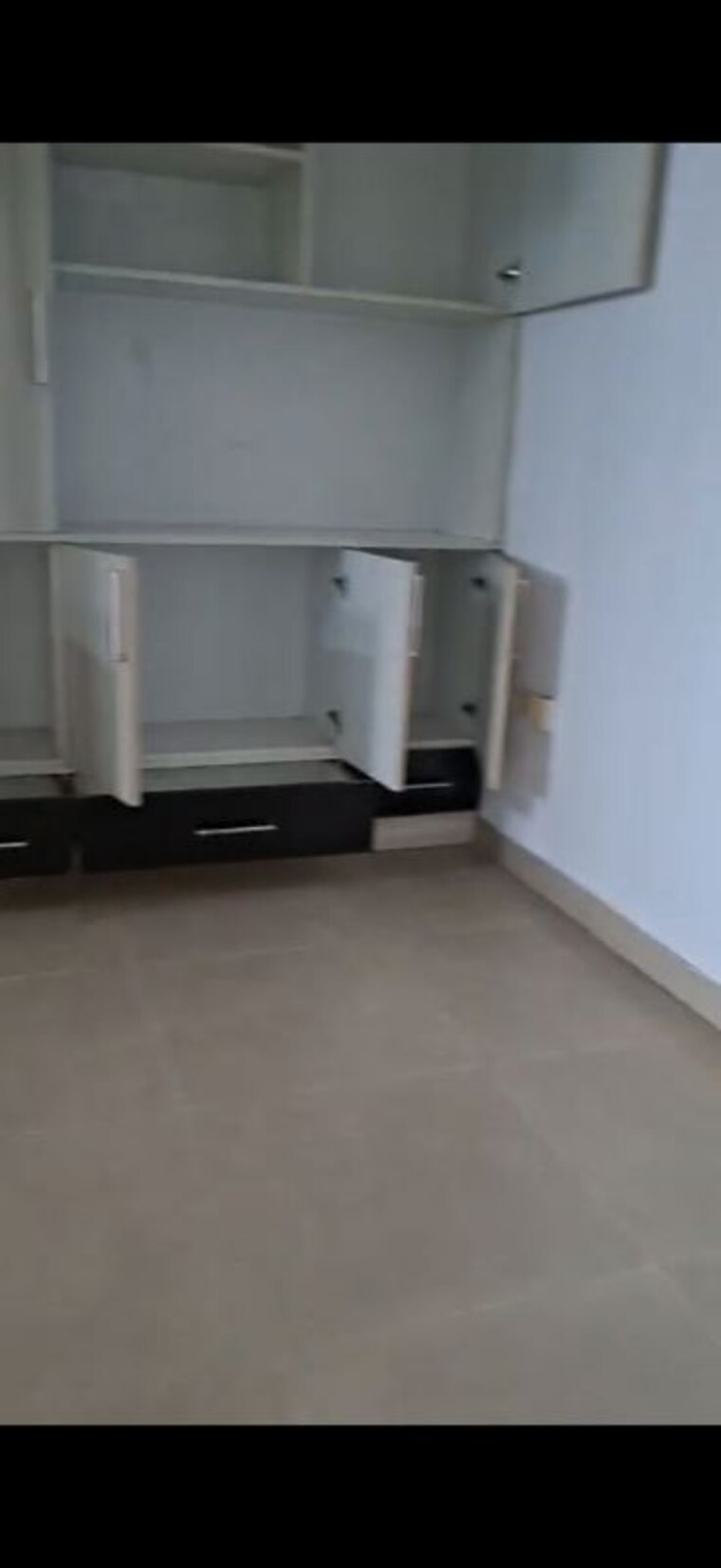 Room, upavp-vrindavan-yojana 3 Bedroom 2000 Sq.Ft. Apartment In Vrindavan Yojna Lucknow 10742507