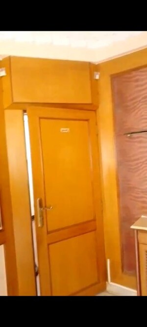 Furnished Amenities in 2 BHK Apartment at Worli Residency, Worli – for Rent