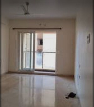 Room in 3 BHK Apartment at Dosti Imperia Phase I, Ghodbunder Road – for Rent