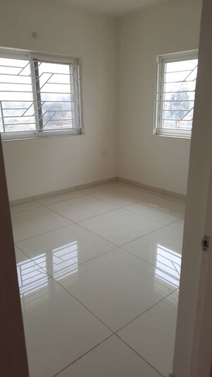 Room in 2 BHK Apartment at Avon Vista, Balewadi – for Rent