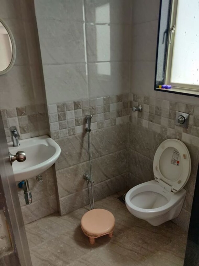 Bathroom, pate-stylus 4 Bedroom 2200 Sq.Ft. Apartment In Balewadi Pune 10742564