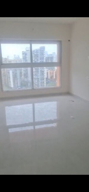 2 BHK Apartment For Rent in Ghodawat Skystar, Goregaon West
