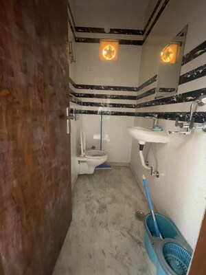 Team Area in 2 BHK Builder Floor at Rohini Sector 24 – for Rent