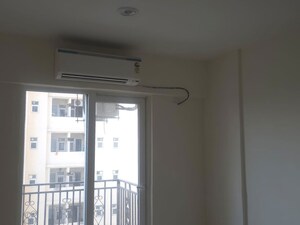 2.5 BHK Apartment at Signature Global Prime, Sector 63a – for Rent