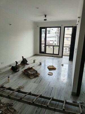 Living Room in 3 BHK Builder Floor at Sector 8 – for Rent