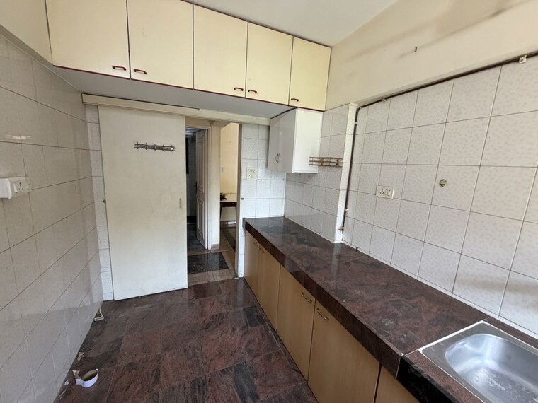 Kitchen, vasant vihar 2 Bedroom 820 Sq.Ft. Apartment In Vasant Vihar Thane 10742594