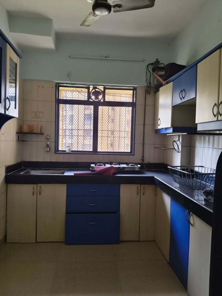 Kitchen, pokhran road no two 2 Bedroom 675 Sq.Ft. Apartment In Pokhran Road No Two Thane 10742601