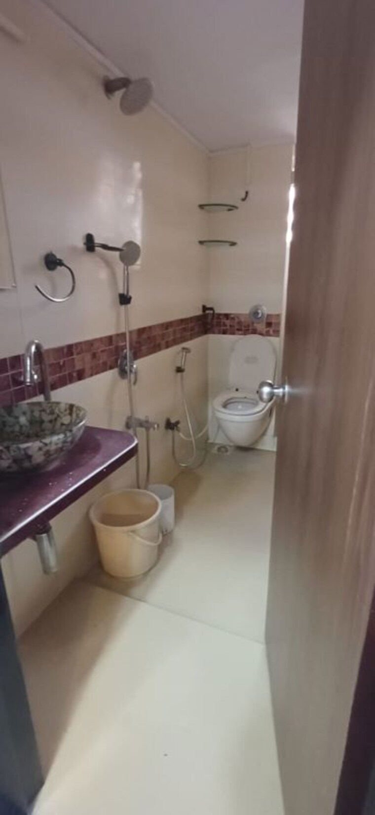 Bathroom, link-garden 3 Bedroom 1500 Sq.Ft. Apartment In Andheri West Mumbai 10742591