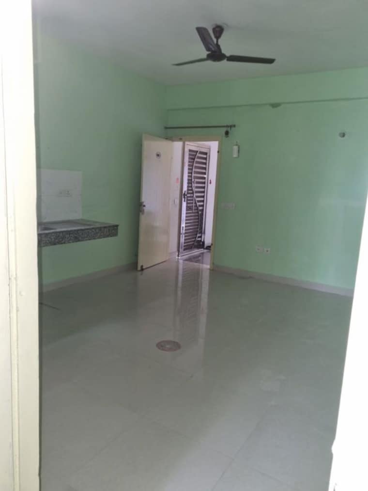 Room, gls-crown-avenue 3 Bedroom 750 Sq.Ft. Apartment In Sector 92 Gurgaon 10742610
