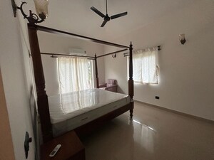 Room in 4 BHK Villa at Calangute – for Sale