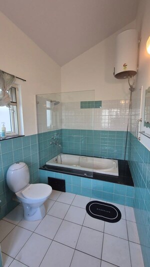 Bathroom in 4 BHK Villa at Calangute – for Sale