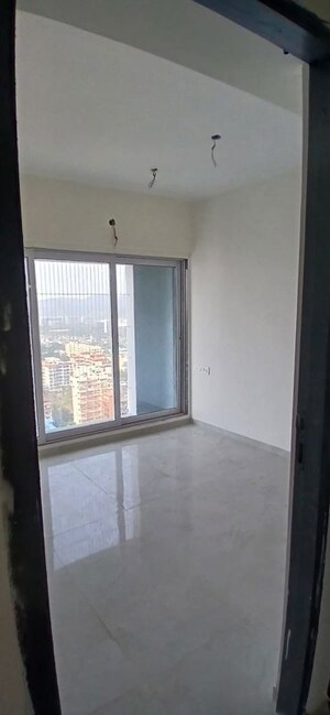 Room in 3 BHK Apartment at Superior Exotica, Airoli Sector 7 – for Rent