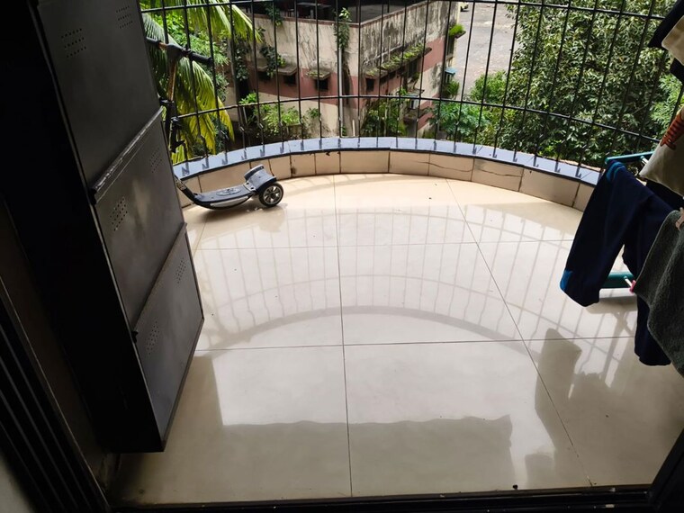 Balcony, pokhran road no two 2 Bedroom 950 Sq.Ft. Apartment In Pokhran Road No Two Thane 10742708