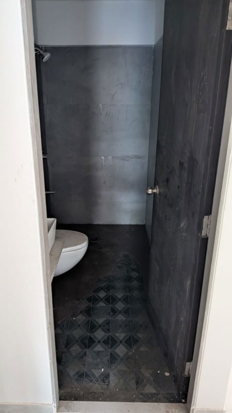 Bathroom, rite-rudra-paradise 3 Bedroom 1100 Sq.Ft. Apartment In Santacruz East Mumbai 10742705