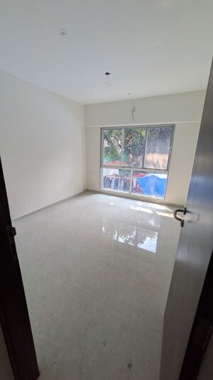Room in 3 BHK Apartment at Rite Rudra Paradise, Santacruz East – for Rent