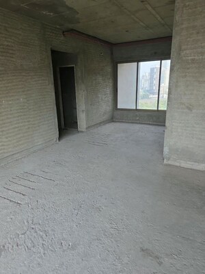 Room in 3 BHK Apartment at RA Residences, Dadar East – for Sale