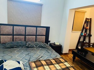 Bedroom in 2 BHK Apartment at Arun Vihar Sector 37, Sector 37 – for Sale