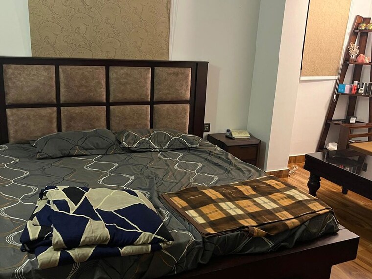 Bedroom, arun-vihar-sector-37 2 Bedroom 1100 Sq.Ft. Apartment In Sector 37 Noida 10742682