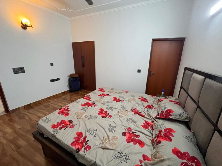 Bedroom, arun-vihar-sector-37 2 Bedroom 1100 Sq.Ft. Apartment In Sector 37 Noida 10742682
