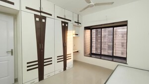 Room in 2 BHK Apartment at Swapnalok Apartments Malad East, Malad East – for Sale