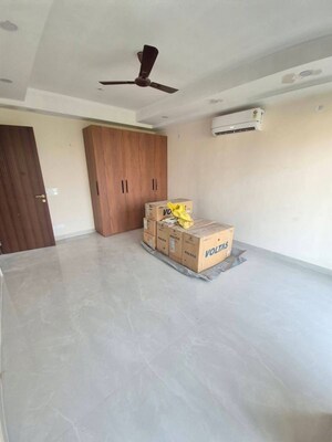 Bedroom in 2 BHK Builder Floor at Sector 51 – for Rent