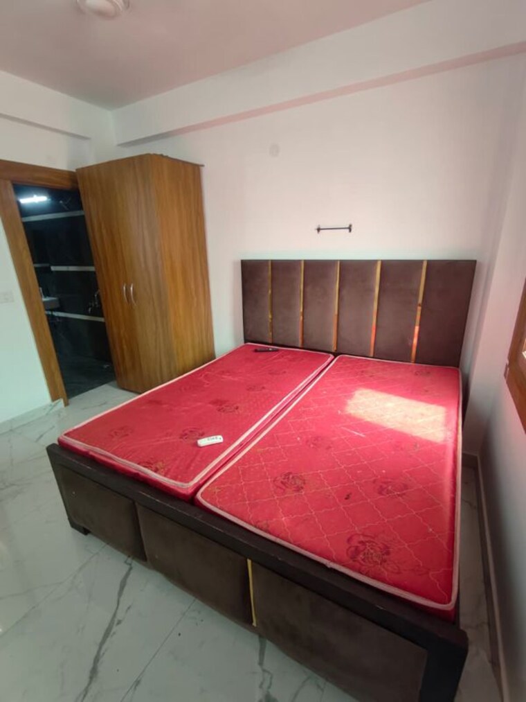 Bedroom, freedom fighters enclave 2 Bedroom 850 Sq.Ft. Apartment In Freedom Fighters Enclave Delhi 10742769