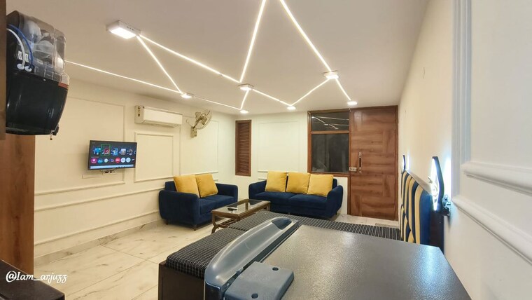 Living Room, saket 1 RK 550 Sq.Ft. Builder Floor In Saket Delhi 10742765