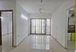 Room in 1.5 BHK Apartment at Puranik Rumah Bali Phase II, Ghodbunder Road – for Rent