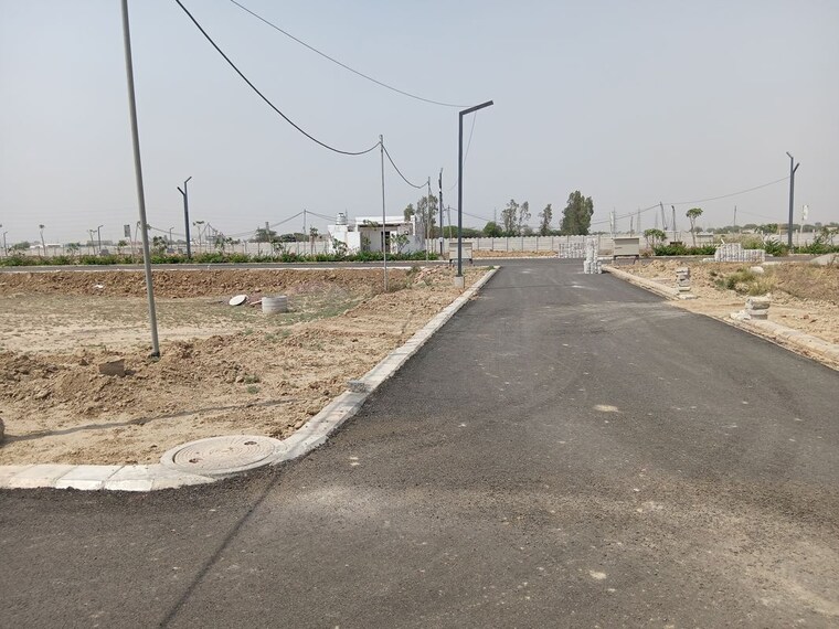 undefined, sector 30  250 Sq.Yd. Plot In Sector 30 Faridabad 10742808