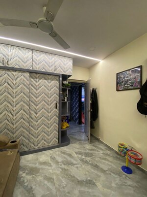 Room in 2 BHK Apartment at Ghodbunder Road – for Rent