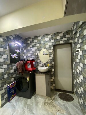 Room in 2 BHK Apartment at Ghodbunder Road – for Rent