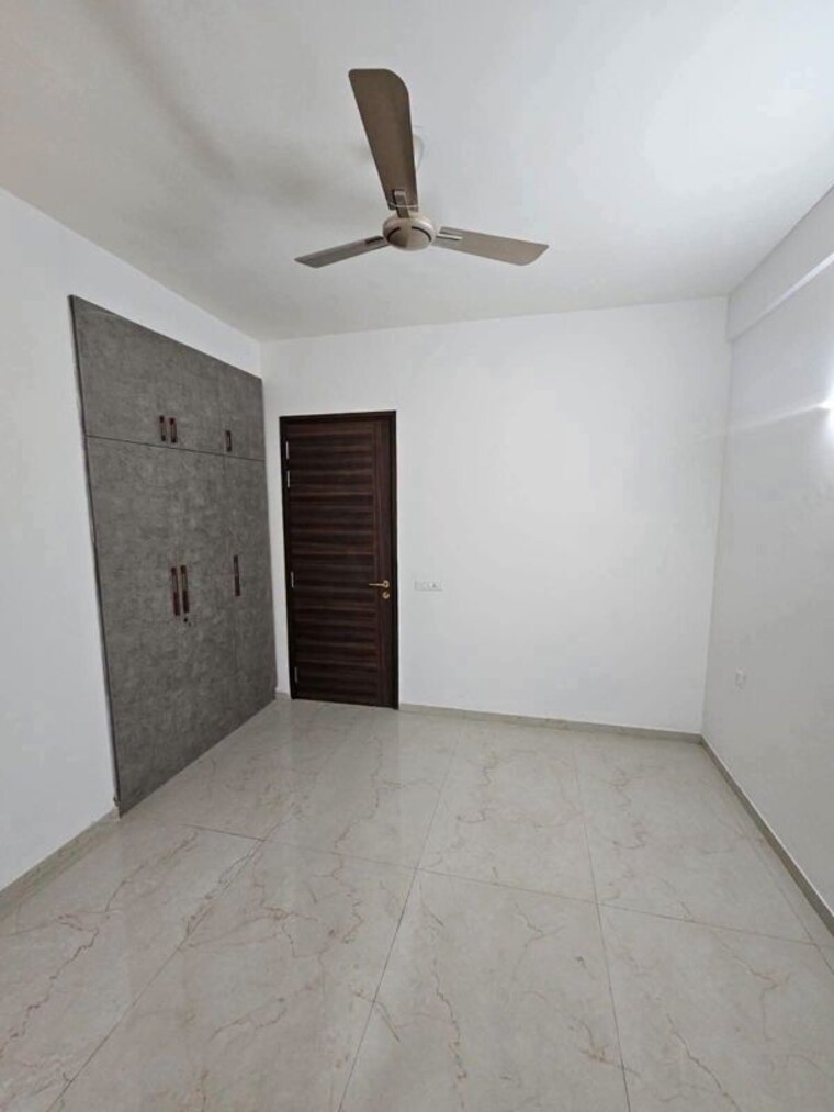 Room, smart-world-orchard 3 Bedroom 1680 Sq.Ft. Apartment In Sector 61 Gurgaon 10742903