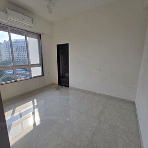 Bedroom in 2 BHK Apartment at Chembur – for Rent
