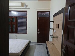 Bedroom in 3 BHK Independent House at Sector 33 – for Rent
