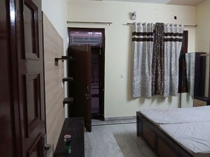 Bedroom in 3 BHK Independent House at Sector 33 – for Rent