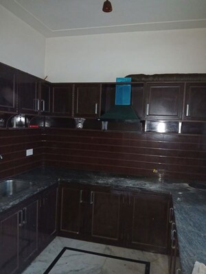 Kitchen in 3 BHK Independent House at Sector 33 – for Rent