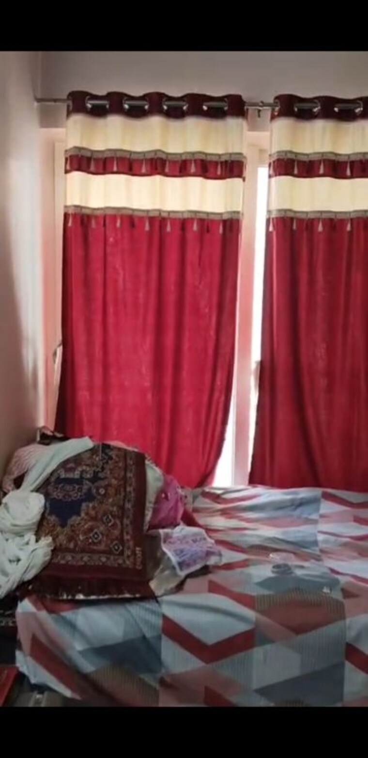 Bedroom, puri-pranayam 3 Bedroom 1857 Sq.Ft. Apartment In Sector 82 Faridabad 10742913