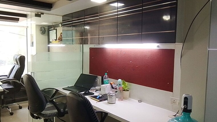 Team Area, om-heera-panna-mall Commercial Office Space 270 Sq.Ft. In Andheri West Mumbai 10739043