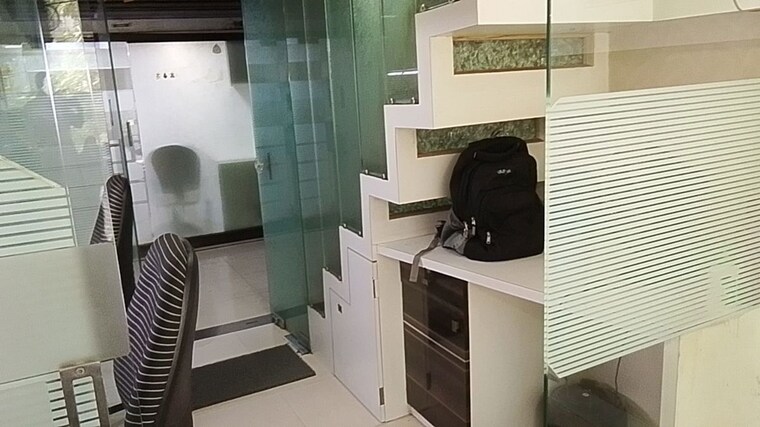 Team Area, om-heera-panna-mall Commercial Office Space 270 Sq.Ft. In Andheri West Mumbai 10739043